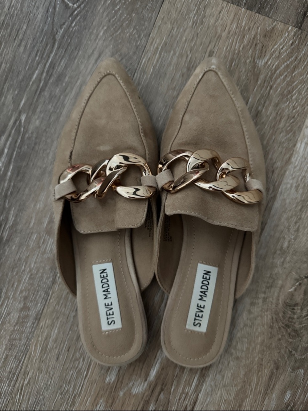Steve Madden Taupe Suede Mule with Gold Chain Accent